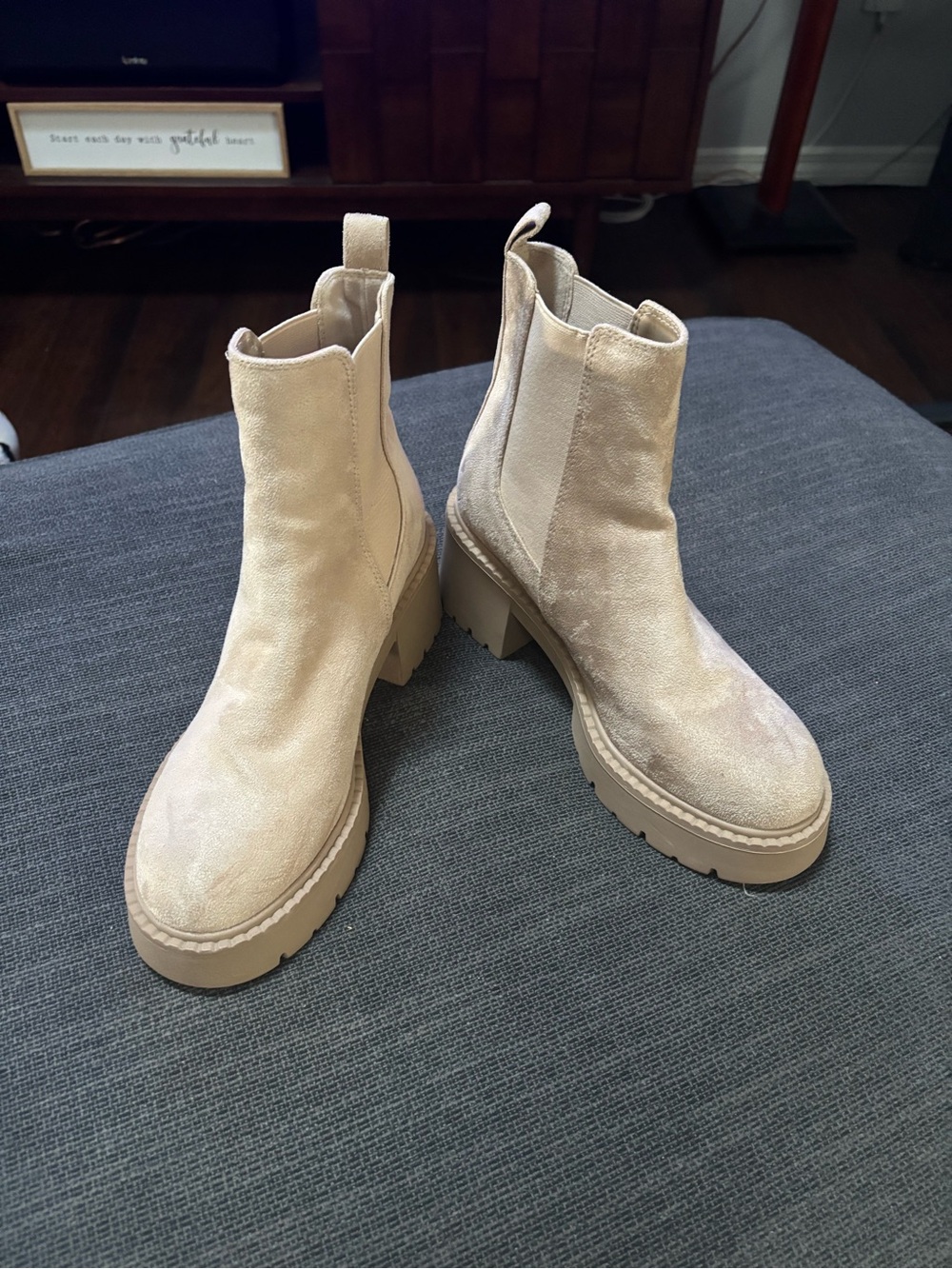 Madden Girl  Chelsea Lug Boot - Women’s Ankle Boot size 8